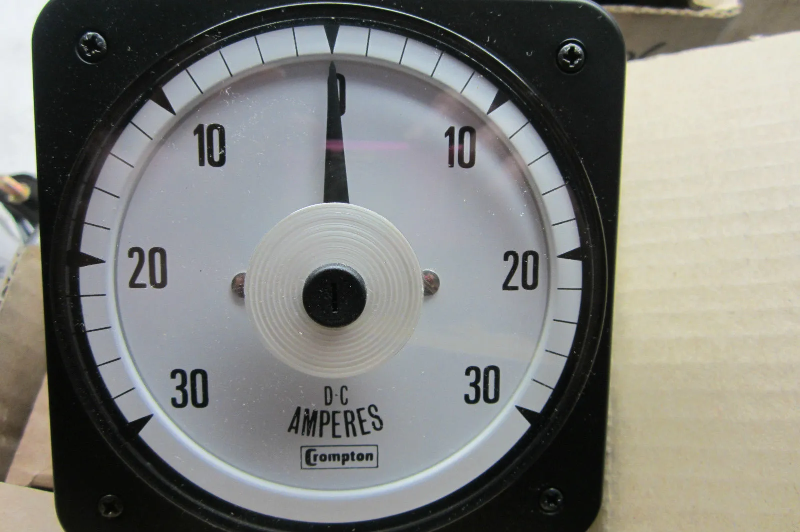 NEW CROMPTON 077-05NA-NG PANEL METER 07705NANG