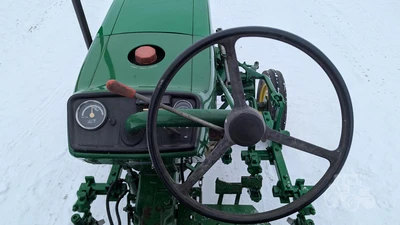 USED 1986 JOHN DEERE 900HC