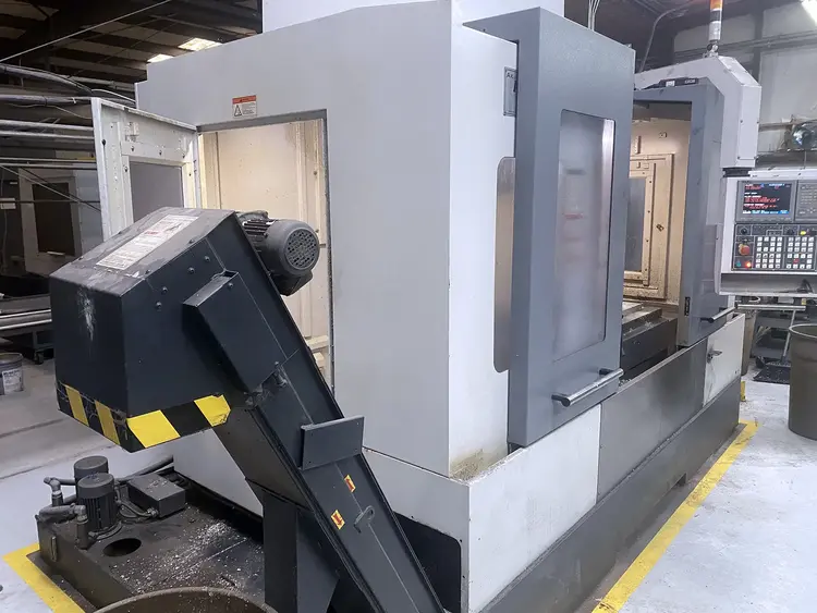 Used 2015 AKIRA SEIKI HV5.5A Vertical Machining Centers Illinois US | Machinery Marketing International #378881