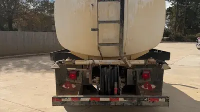 USED 2024 Ford F650-WT