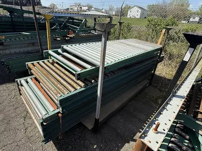 LOT OF ROLLER CONVEYOR