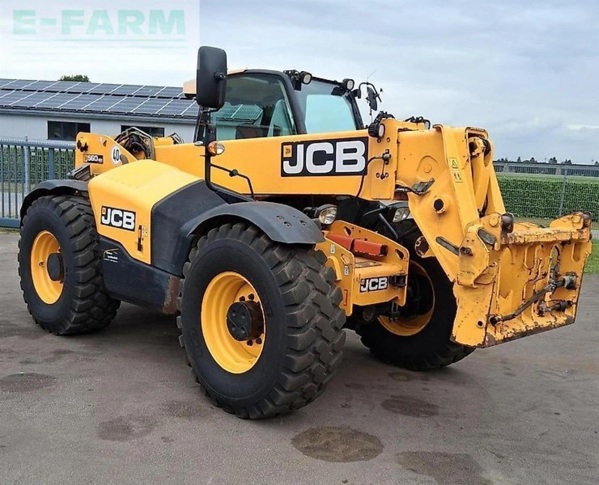 USED 2015 JCB 560-80