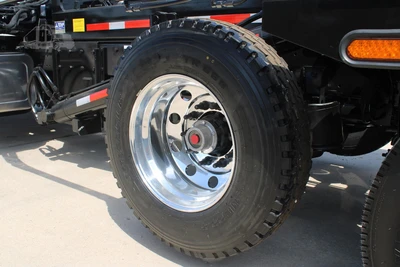 New | in-Stock 2027 PETERBILT 548 Rolloff Trucks Texas US | Roll Off Truck World #1492013
