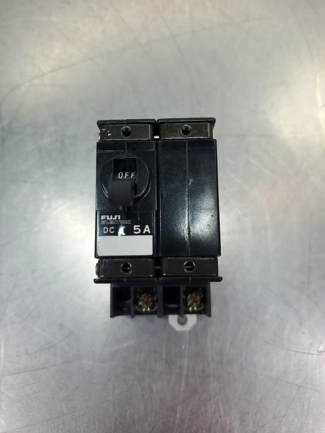 FUJI CP 32E/5 60VDC 5A 2POLE Circuit Protector. 4E-24