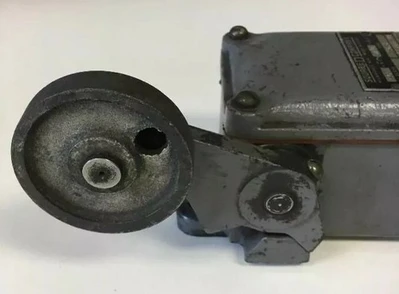 USED Square D 1053-B25-G1