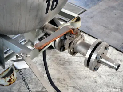 Used Inox AG 1000L Mobile Pressure Tank – 316L Stainless Steel, 28.4 PSI, Horizontal