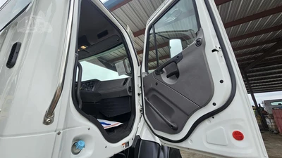 Used 2019 FREIGHTLINER 108SD Hooklifts & Roll-Offs Texas US | Roll Off Truck World #1491807