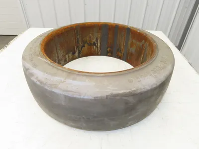 Monarch 21x7x15 Mono-Cushion Forklift Tire Smooth Solid Press-on Gray Non-Mark