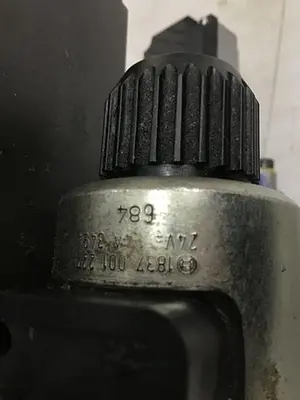 USED BOSCH 0 811 404 607