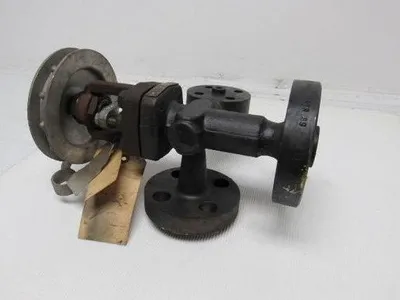 Jerguson 7/25B 3/4"x 3/8" Flanged Chain Actuated Right Angle Valve 2500 WSP / NE