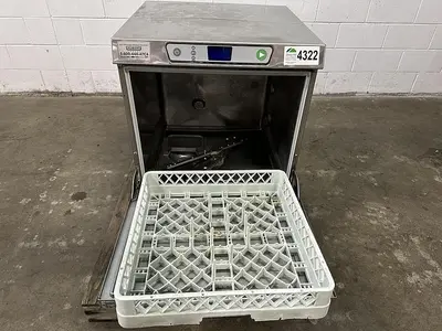 USED 2015 HOBART LXER