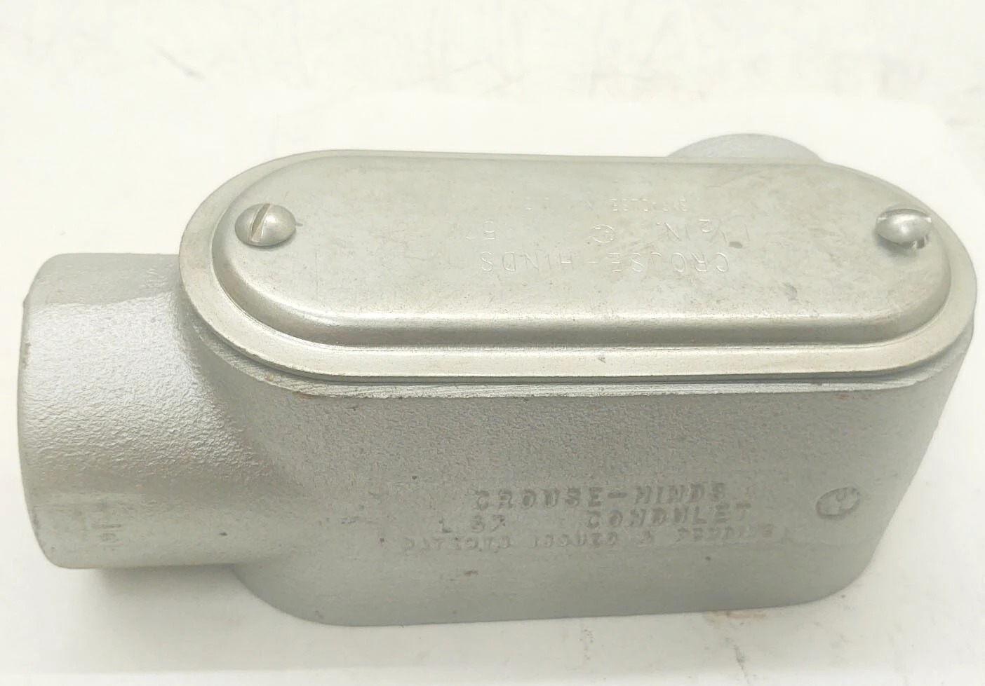 🔥NEW  Eaton Crouse-Hinds L57 1-1/2” Form 7 Condulet Conduit Body W/ (1) Cover
