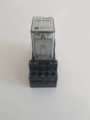 NEW ALLEN BRADLEY 700-HC24Z24-4