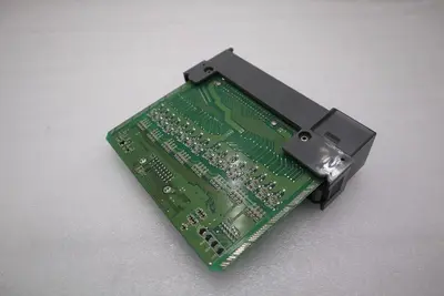 ALLEN BRADLEY 1746-OB32 SER D SLC500 OUTPUT MODULE STOCK L-685C