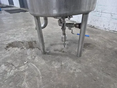 SS 20 Gallon Tank with Heat Exchange Pipe
