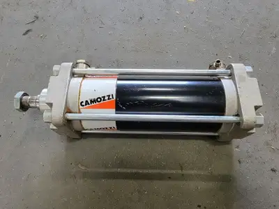 USED CAMOZZI 26N2A063A0105