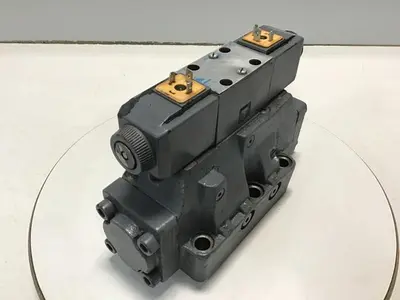 USED VICKERS DG4V-3-6C-M-U-HL7-60-B13