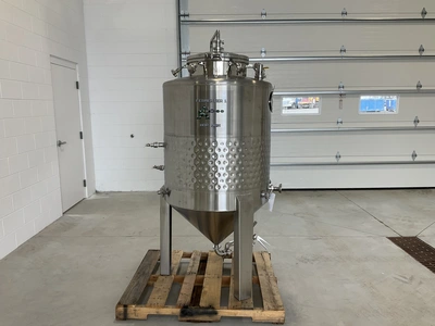 Used PSYCHO BREW JACKETED CONICAL FERMENTER/UNITANK 10BBL Dish & Cone Bottom Tanks Michigan US | Miedema Asset Management Group #1580147
