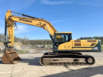 USED 2018 Hyundai HX330L