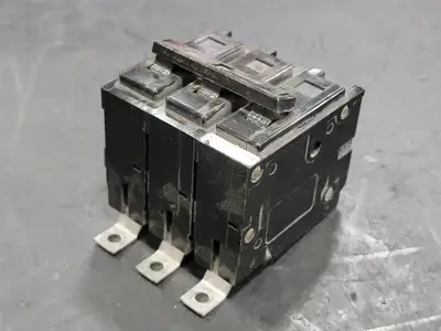 USED CUTLER-HAMMER BAB3060H