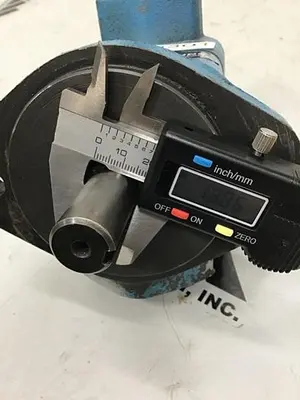 USED VICKERS V101P4P