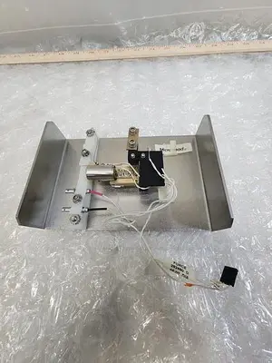 KLA TENCOR 0028948-00 SENSORICANTI LEVER ASSY