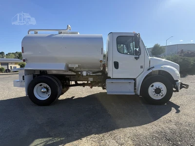 Used 2016 FREIGHTLINER BUSINESS CLASS M2 106 Water Trucks California US | Mittry Construction #1363453