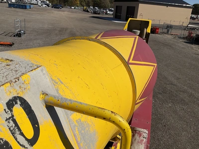 Used 1994 ADVANCE MIXER Concrete Mixer Trucks Michigan US | Miedema Asset Management Group #1579102
