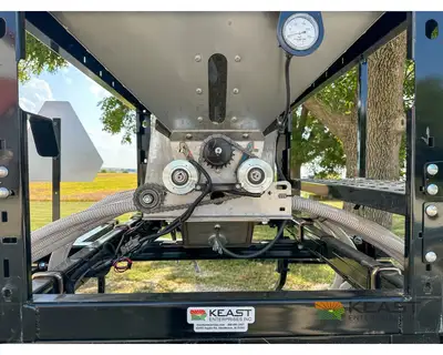 Used HINIKER _UNKNOWN_ Seeders Iowa US | Keast Enterprises #1360324