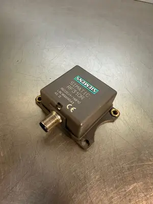 Siemens Simatic RF310R 6GT2801-1AB10 LBC90004543 (5.4.1)