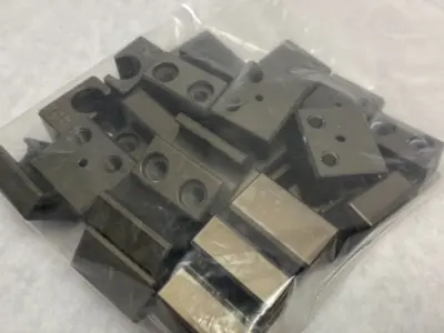 Used IGUS DRYLIN W PILLOW BLOCK, BLACK, ALUMINUM Bearings | Maverick Industrial Sales #1102628