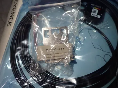 New | in-Stock KEYENCE CZH32 Sensors | HGR 24 #752350