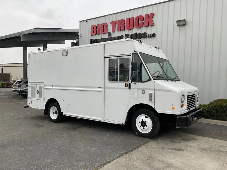 Used 2014 FREIGHTLINER MT45 Box trucks California US | Big Truck & Equipment #1412251