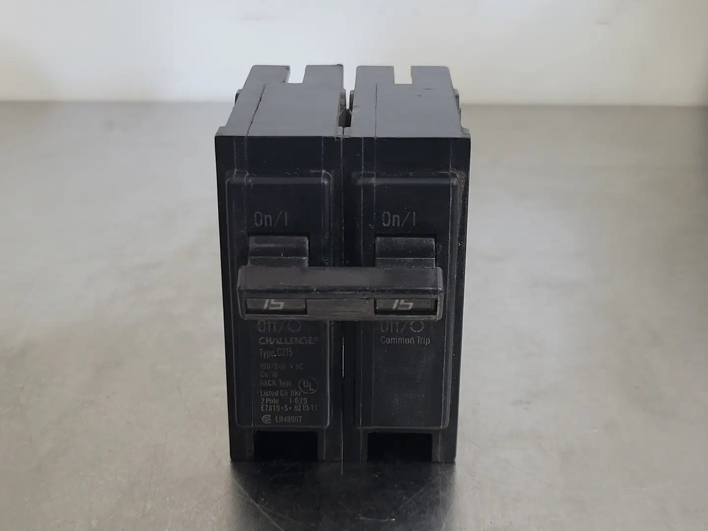 USED CHALLENGER C215