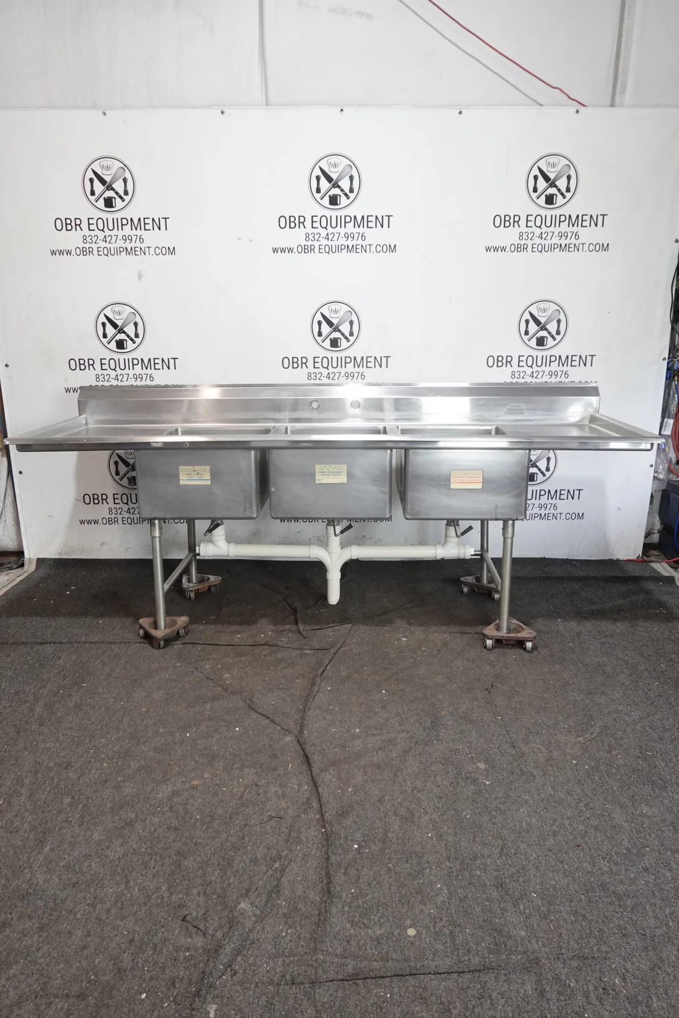 104” HEAVY DUTY THREE COMPARTMENT WITH 2 DRAINBOARD STAINLESS STEEL SINK (LOCAL PICK UP ONLY)