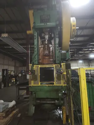 USED CLEARING 200P-701