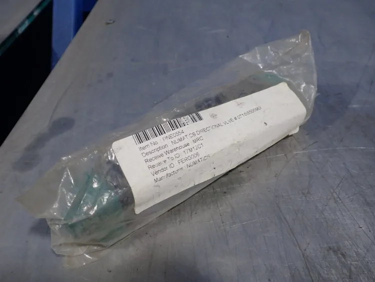 New | in-Stock NUMATICS 071SS500M000061 Valves/Fittings | HGR 24 #732518