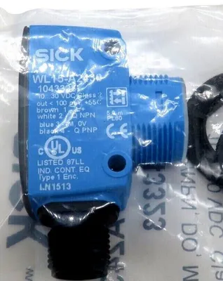 NEW SICK WL15-A2430 PHOTOELECTRIC SENSOR 1043323 WL15A2430
