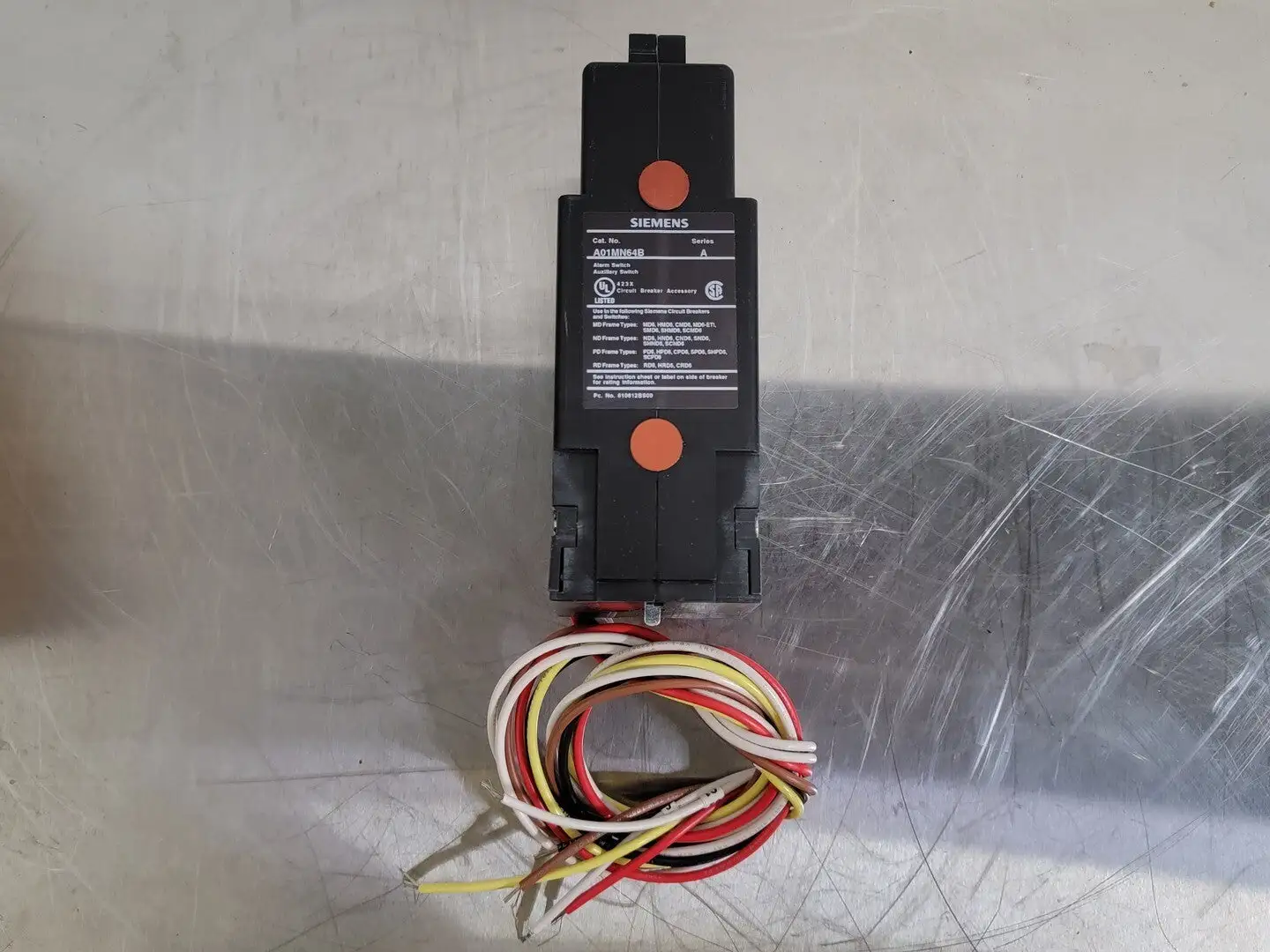 MCCB Auxiliary Switch Alarm Switch A01MN64B