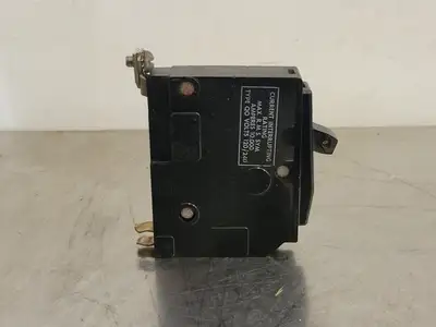 Used SQUARE D QO120 Switchgears British Columbia CA | Lenmark #244683
