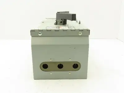 Siemens V7E3611 I-T-E Twin Vacu-Break Fusible Switch 30A 600VAC 3 Pole