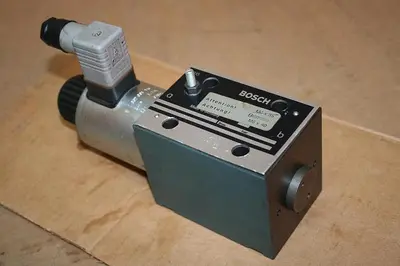 USED BOSCH 0 810 001 830