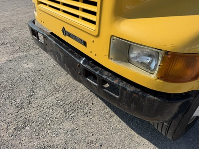 Used 2001 INTERNATIONAL 4900 4X2 Box trucks Indiana US | Miedema Asset Management Group #1414683
