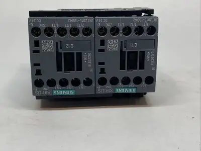 USED SIEMENS CONTACTOR (2X) W/ 3RA2913-3EA1 OVERLOAD RELAY