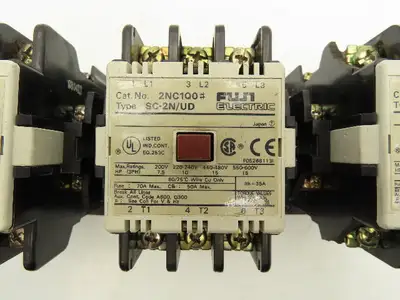 Fuji Electric 2NC1Q0 Magnetic Contactor 100V Coil 3 Pole 600V Lot of 3