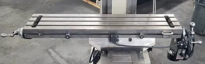 BRIDGEPORT 1-1/2 HP Mills, Vertical | Machinery Central (10)