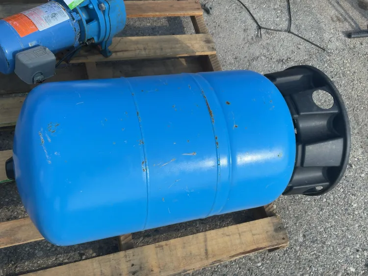 Used _UNKNOWN_ _UNKNOWN_ Water Tanks Michigan US | Miedema Asset Management Group #1320955
