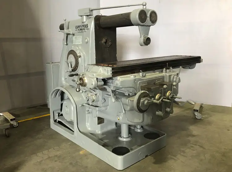 Used KEARNEY & TRECKER MILWAUKEE Vertical Mills Texas US | FMI Trading #679496