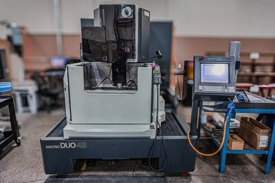 2013 MAKINO DUO43 Wire EDM | Elevation Machine (1)