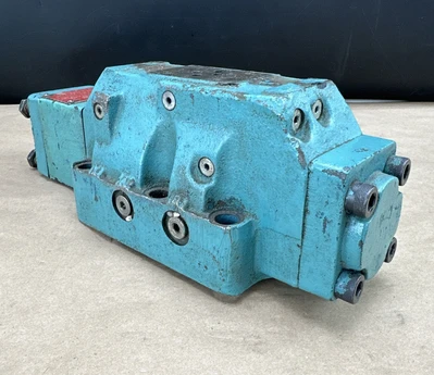 USED Vickers 628748
